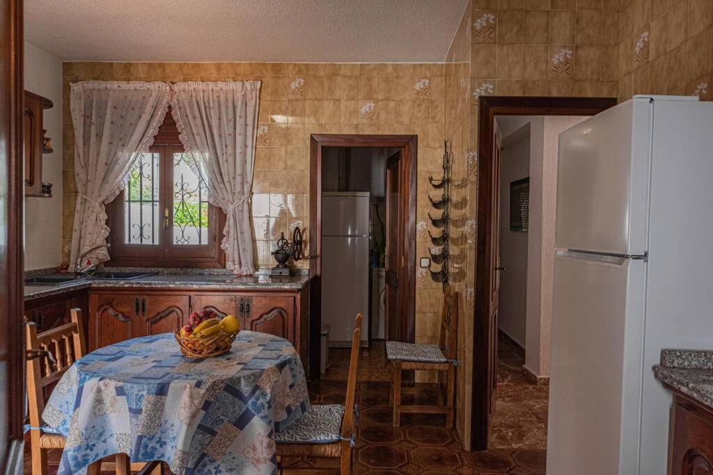 Casa La Albaida, Estacion De Holiday home